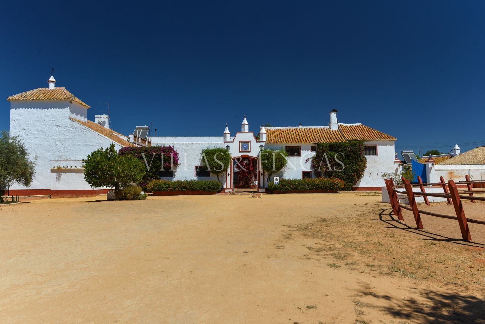 Fantastic equestrian property in Andalucia Villas & Fincas