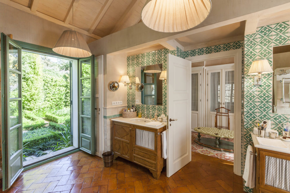 mediterranean style interior design