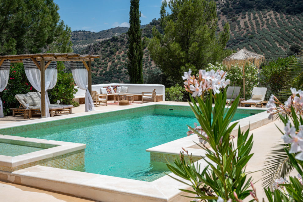 beautiful-luxury-pool-hacienda-cordoba-for-sale