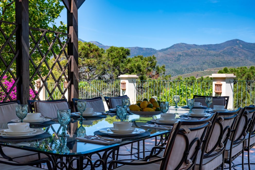 dining-outdoor