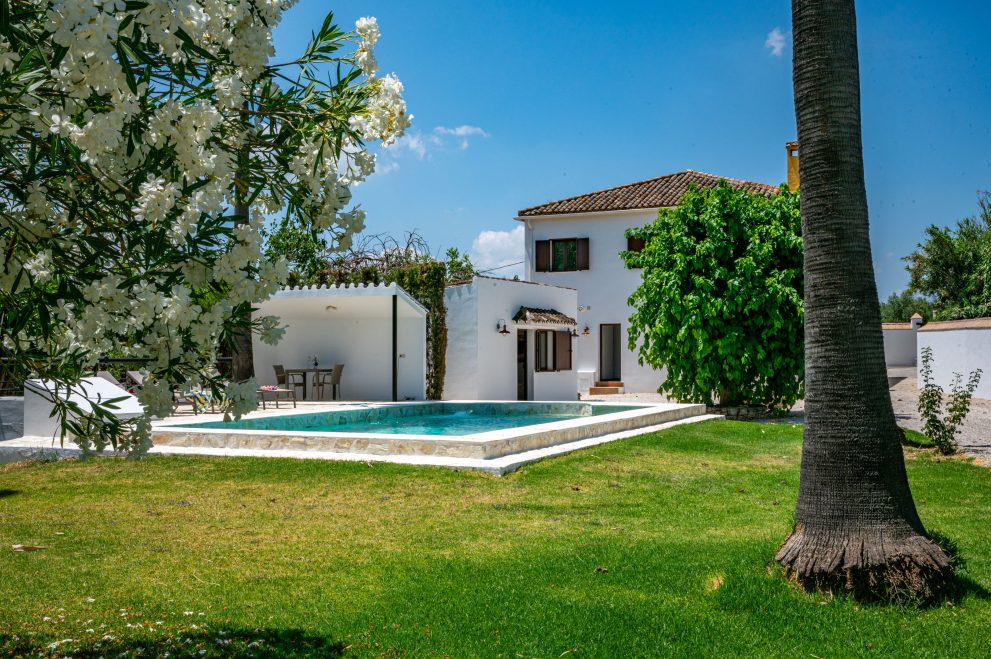 Finca with garden in Ronda
