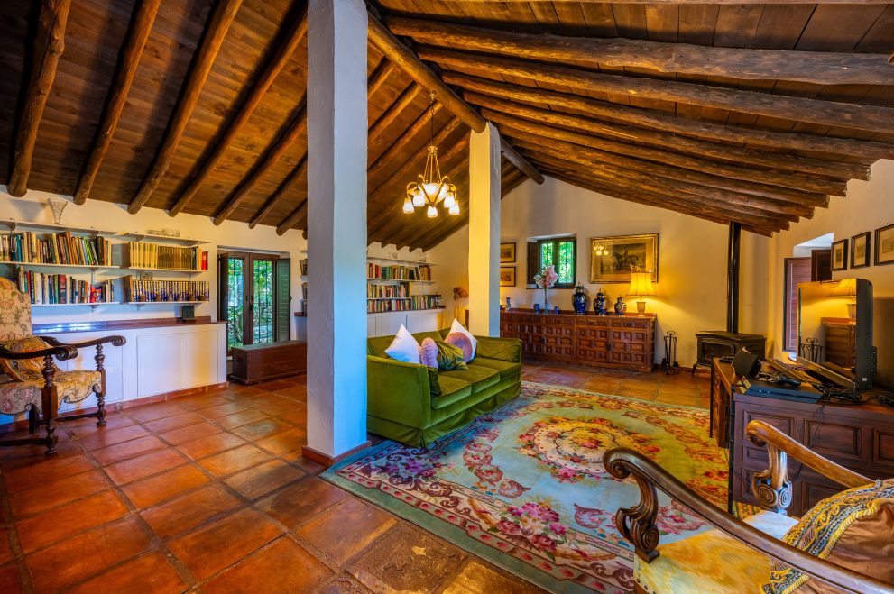 Luxury Country Home